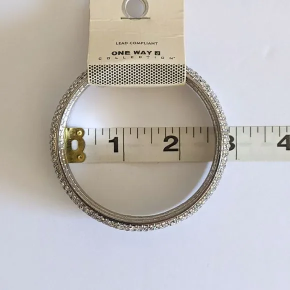 NWT Silvery Bangle with Faux Crystals, Silver, Fake Diamonds - Picture 5 of 6